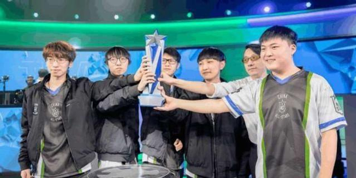  电竞选手刷新纪录创造历史时刻  