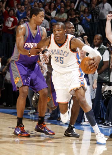  篮网杜兰特无解单打得分如探囊